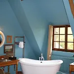 Bout De Bois Hotel