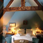 Hotel Bout De Bois