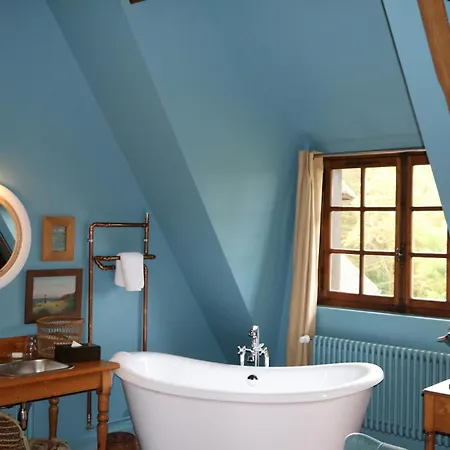 Bout De Bois Otel